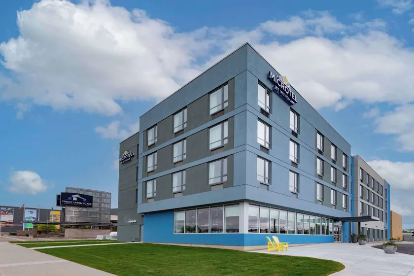 Microtel Inn & Suites by Wyndham Summerside - Image 1