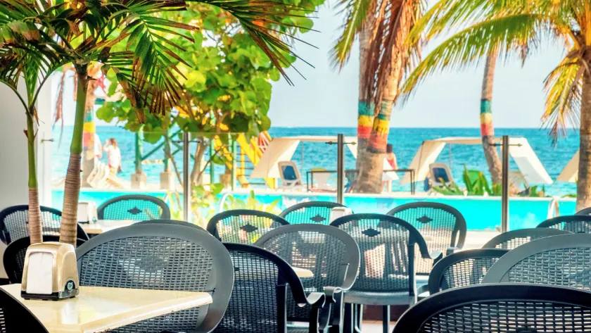Hotel Portobelo beach - Image 1