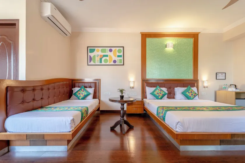 Treebo Akshaya Palace Inn - Image 1