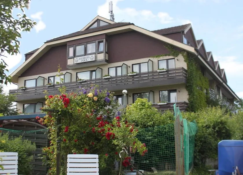 Seehotel Geestland - Image 1
