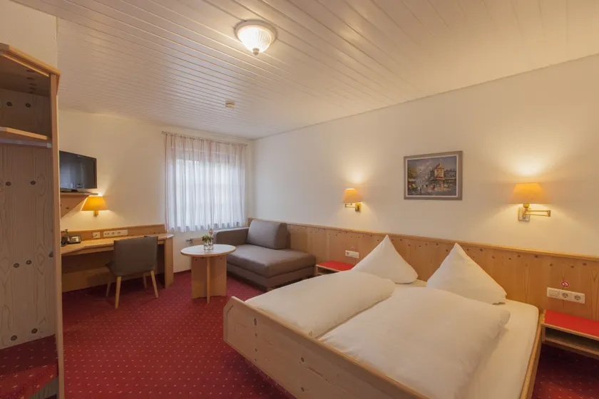 Löwen Hotel & Restaurant - Image 1