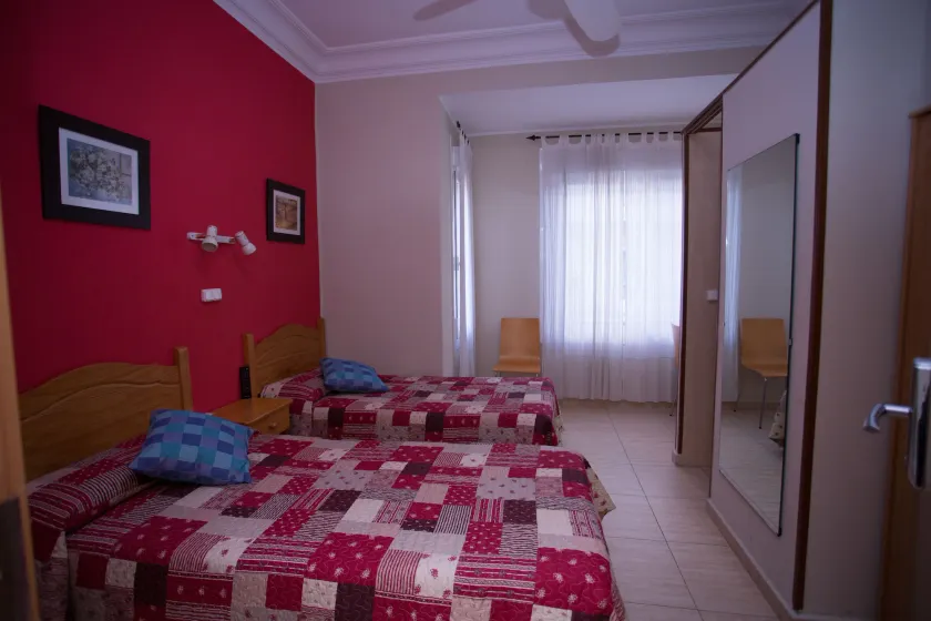 Hostal Navarra - Image 1