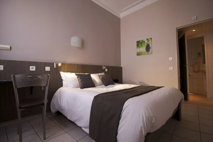 Le Strasbourg Hotel - Image 1