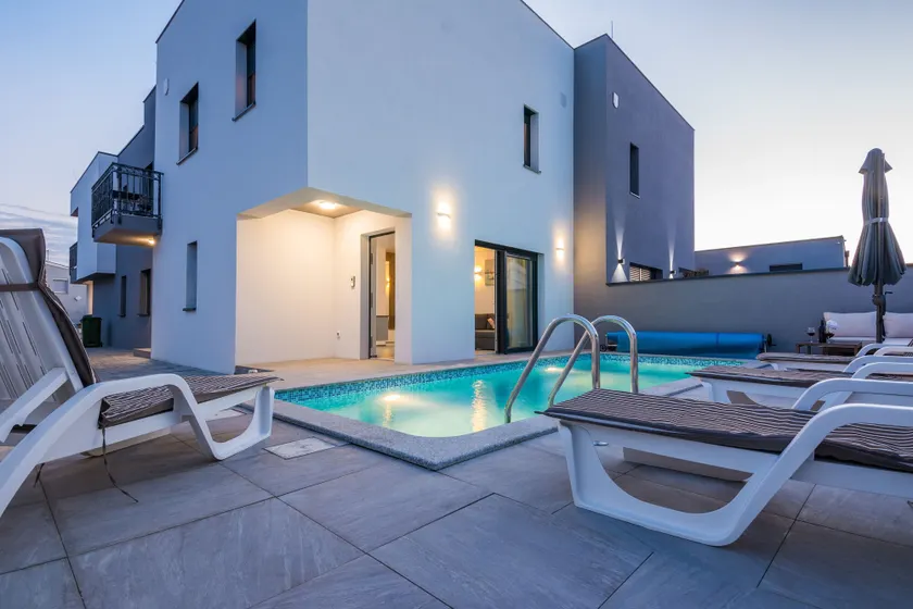 Apartment Spanic 1 - Image 1