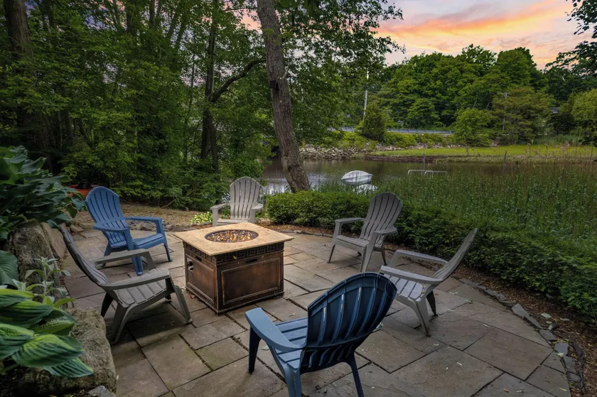 Westbrook Inn Bed and Breakfast - Image 1