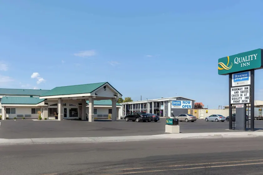 Quality Inn Ontario - Image 1