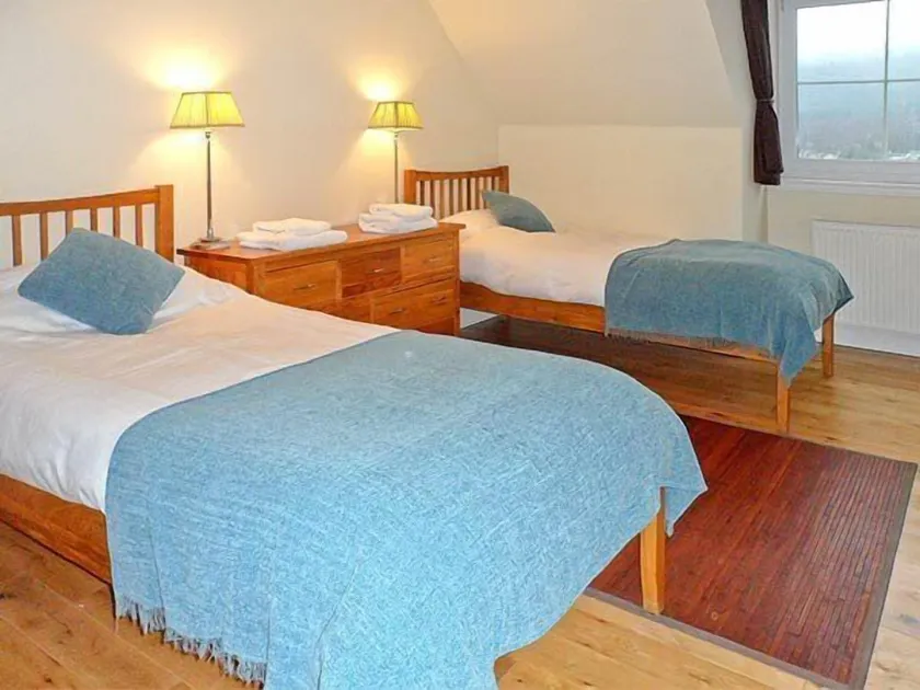 Hillview House Hostel Inverness - Image 1