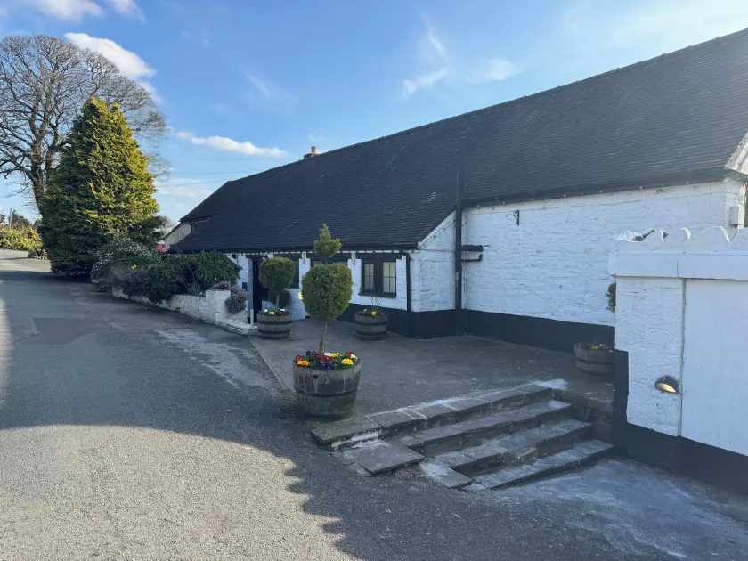 The Dog & Partridge Country Inn - Image 1