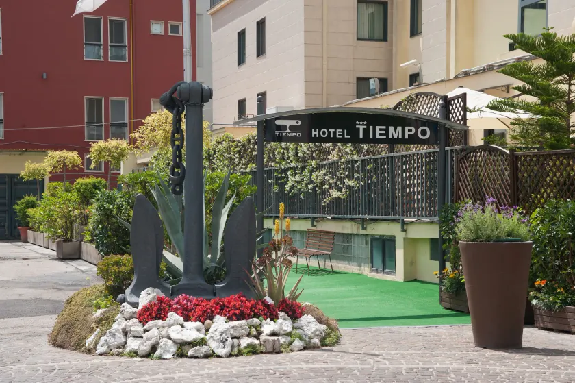 Hotel Tiempo - Image 1