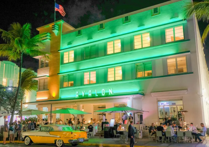 Avalon Hotel - Image 1