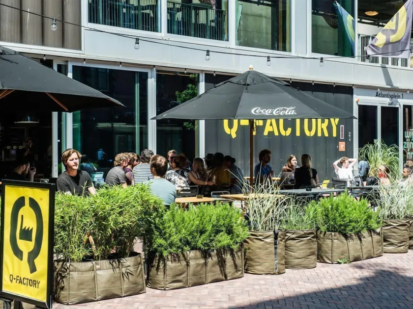 Q-Factory Hotel - Image 1