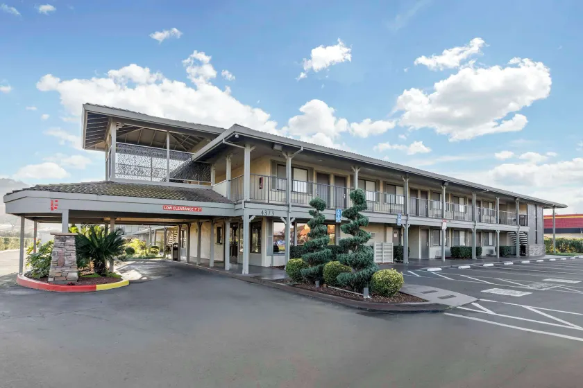 Best Western Cordelia Inn - Image 1