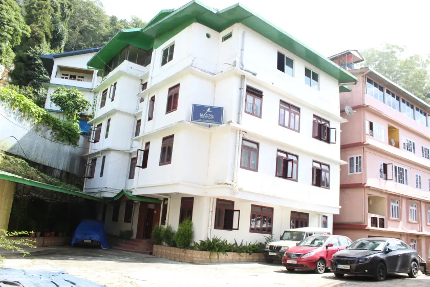 Magpie Mall Road Residency - Mg Marg - Image 1