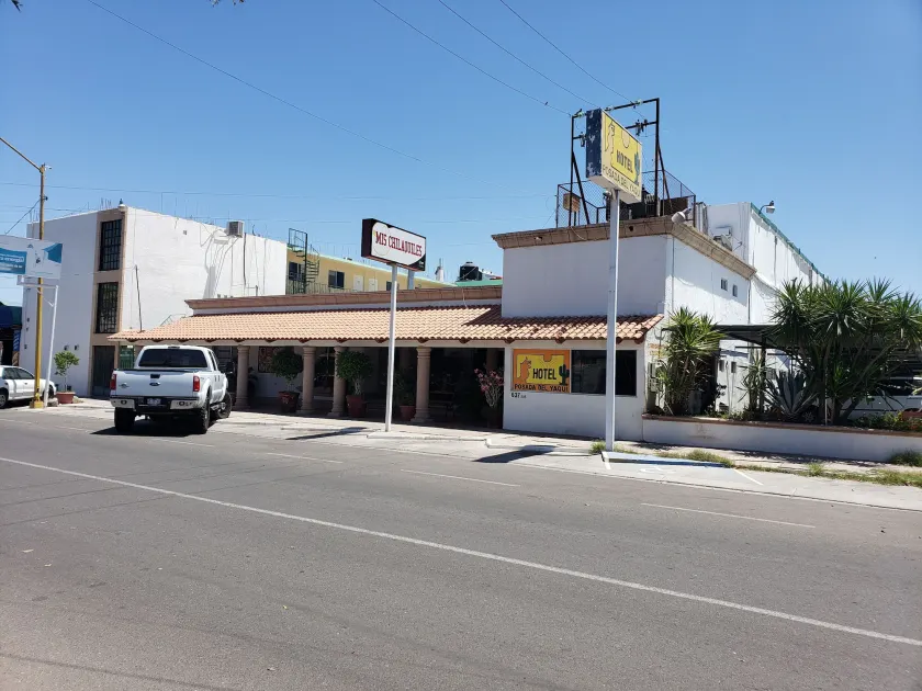 Hotel Posada del Yaqui - Image 1