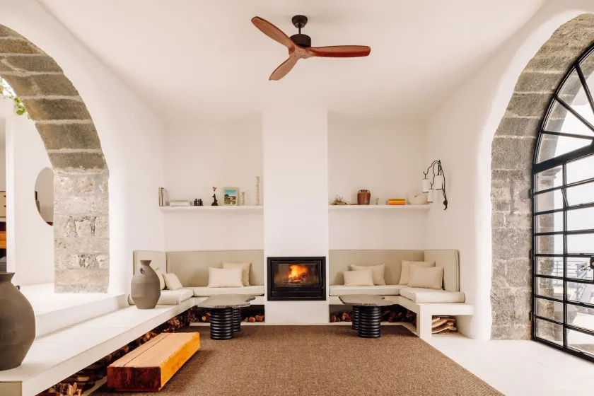 White Exclusive Suites & Villas - Lobby