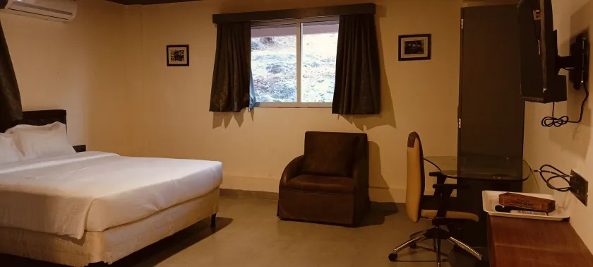 Mountain Meadows Resort - Room
