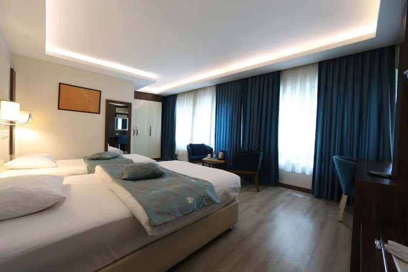 Rest Inn Hotel - Image 1
