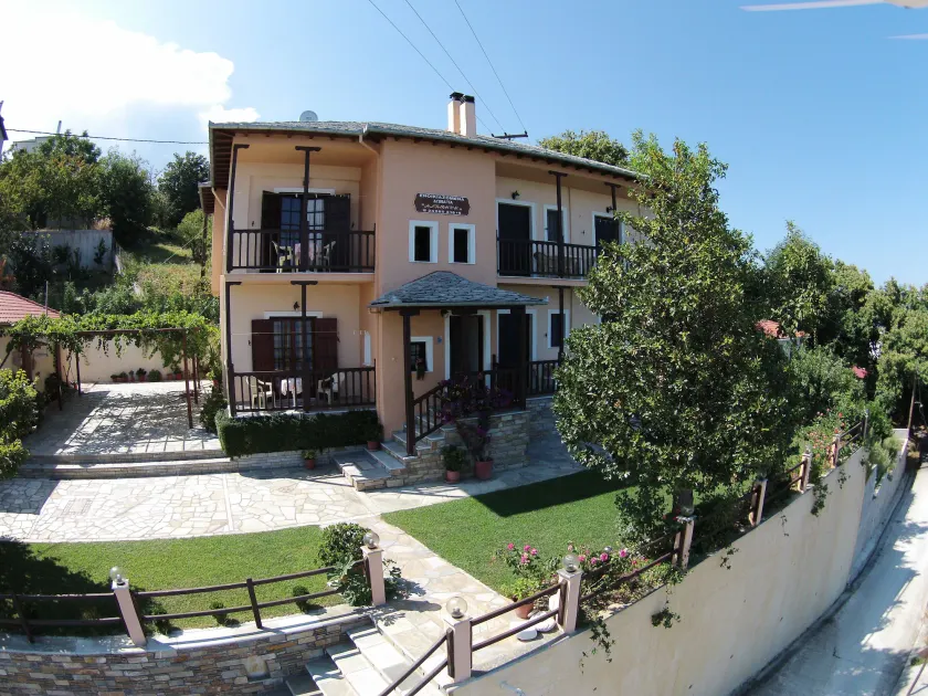 Alkmini - Image 1