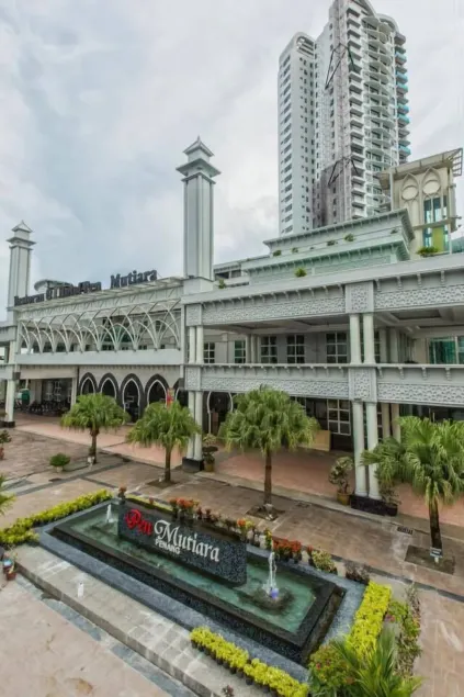 Hotel Pen Mutiara - Image 1