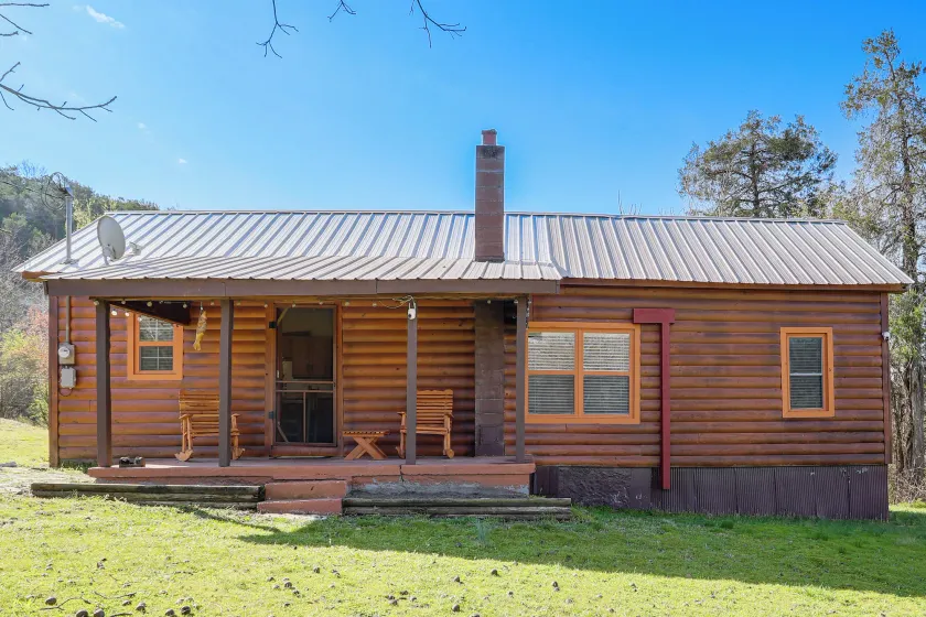 < 1 Mi to White River! Pet-friendly Cabin in Guion - Image 1