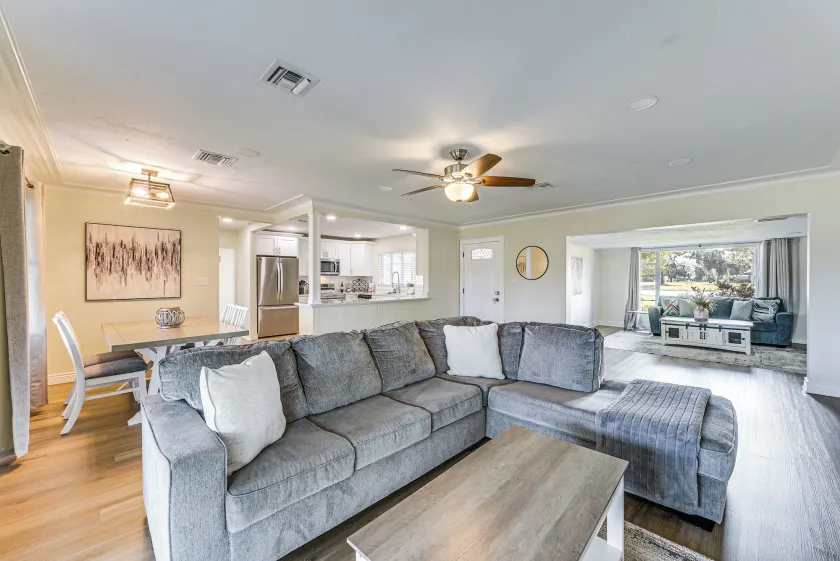 Sarasota Gem w/ Lake Access & On-site Fishing! - Image 1