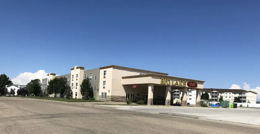 Big Lake Inn - Image 1