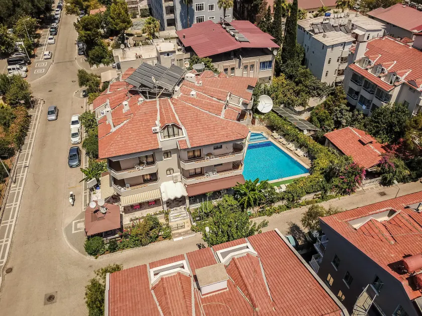 Kamelya Apartments - Image 1