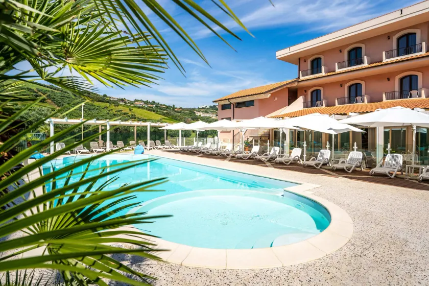 Hotel Villa Elena - Image 1