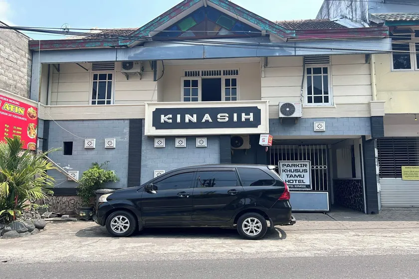 Hotel Kinasih Yogyakarta - Image 1