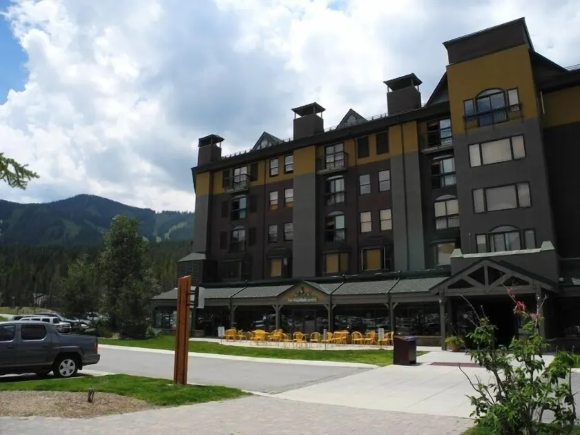 The Vintage Hotel - Image 1