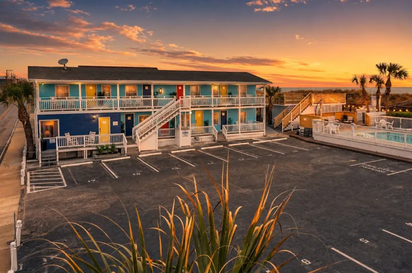 Boardwalk Inn - Image 1