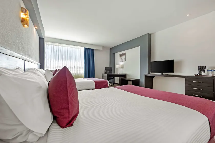 Comfort Inn Morelia - Image 1