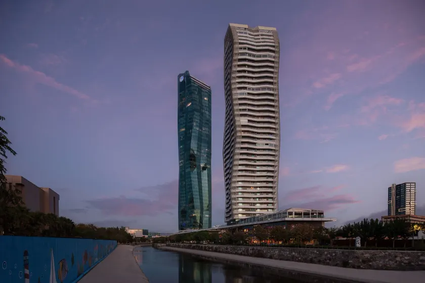 Four Points by Sheraton Izmir - Image 1