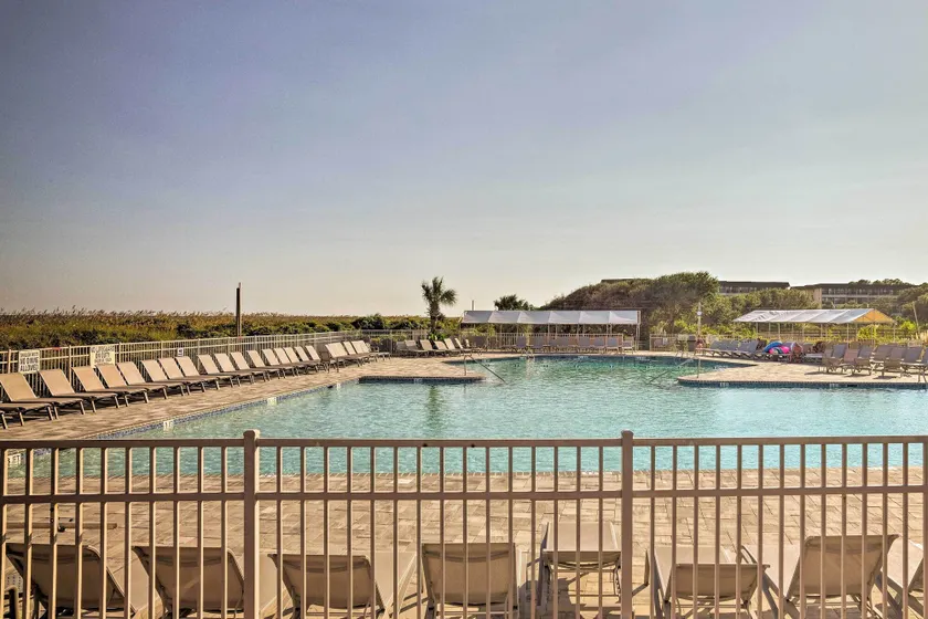 Walk to Pool & Beach: Hilton Head Island Condo! - Image 1