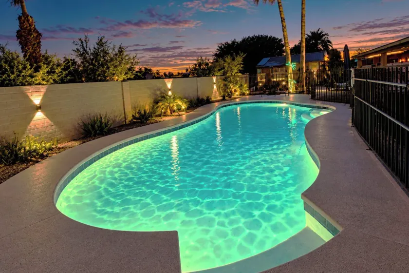 Pool, Hot Tub, Outdoor Kitchen, Near I10 - Image 1