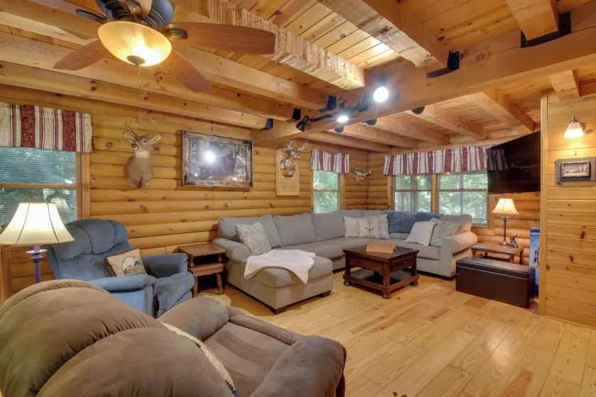 Private Dock & Game Room! Lake Hartwell Retreat - Image 1