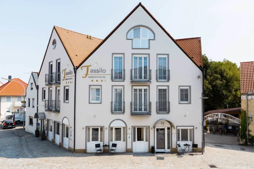 Ambienthotel Tassilo - Image 1