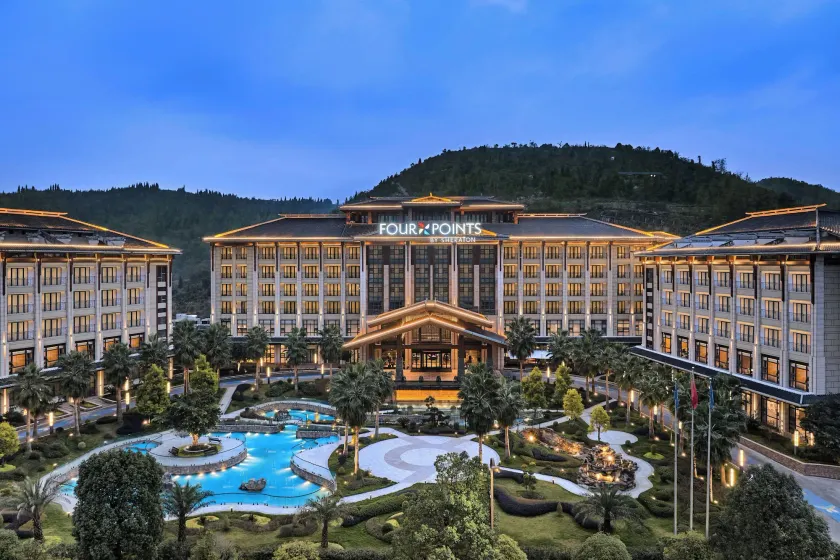 Four Points by Sheraton Anshun, Huangguoshu - Image 1