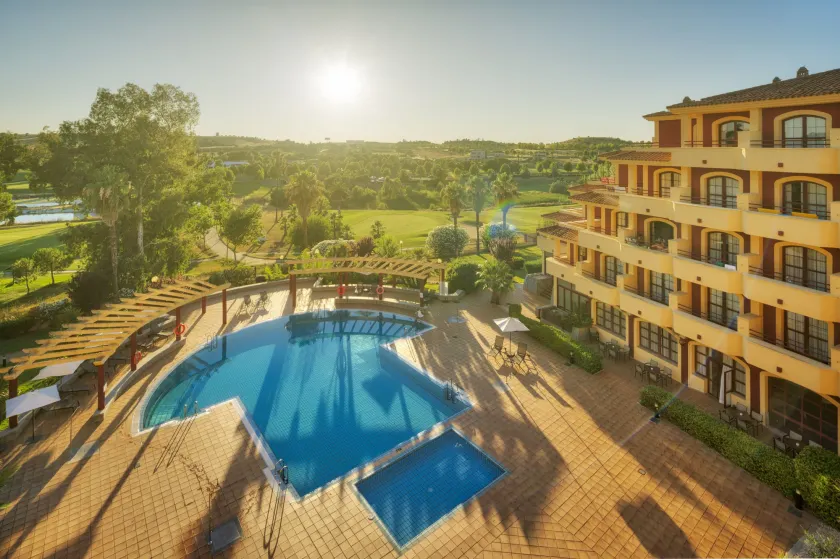 Ilunion Golf Badajoz - Image 1