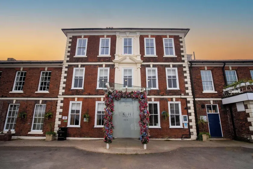 Park Hall Hotel and Spa Wolverhampton - Image 1