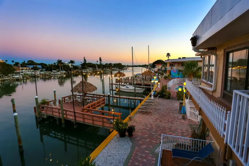 Bayview Plaza Waterfront Resort - Image 1