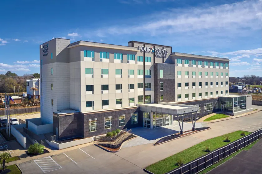 Four Points by Sheraton Houston Intercontinental Airport - Image 1