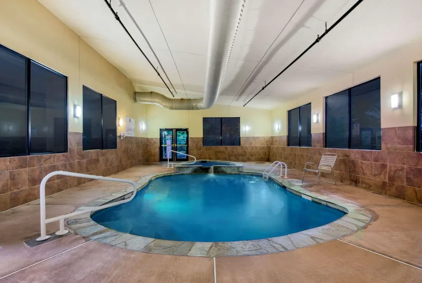 La Quinta Inn by Wyndham West Long Branch NJ Shore Area - Image 1