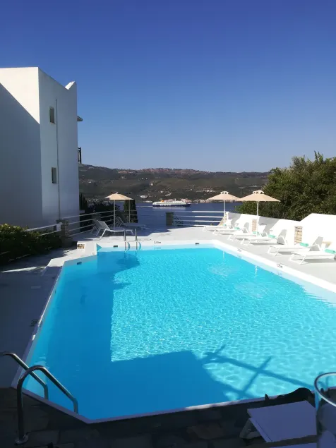 Scorpios Hotel & Suites - Image 1