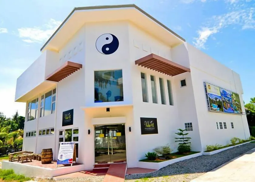 Pura Vida Beach & Dive Resort - Image 1