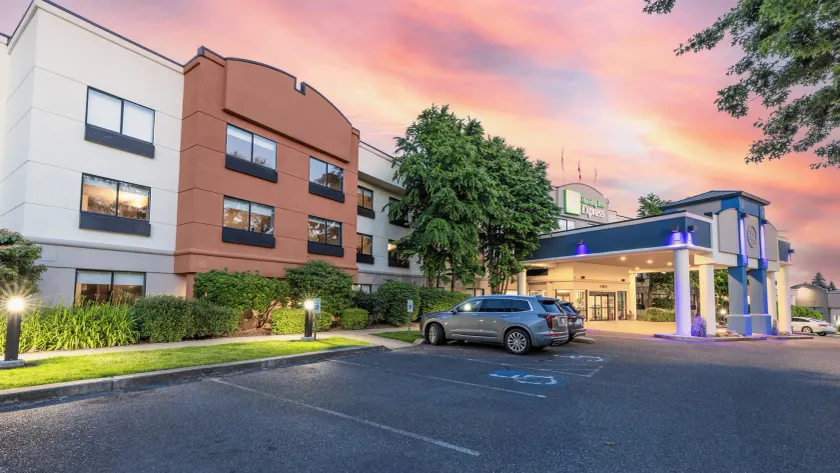 Holiday Inn Express Bellingham by IHG - Image 1