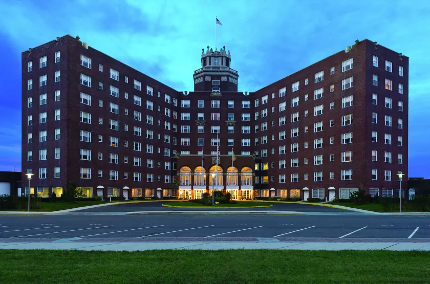 Berkeley Oceanfront Hotel - Image 1