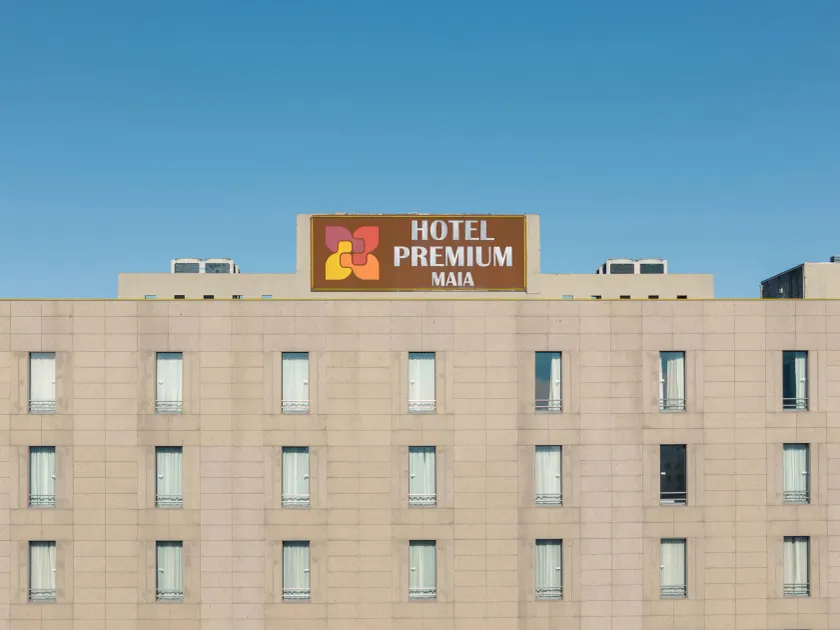 Hotel Premium Porto Maia - Image 1