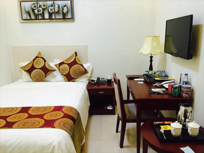 Meida Hotel - Image 1