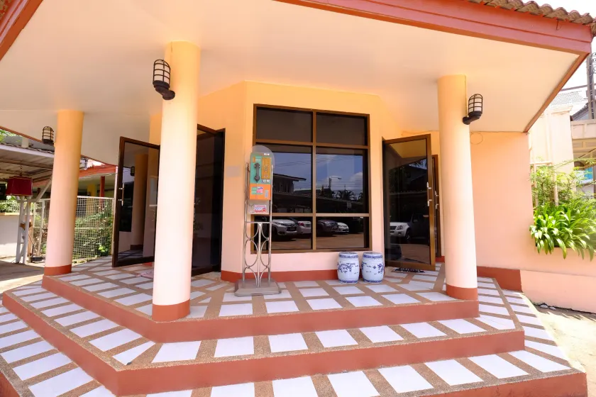 LP Mansion - Image 1